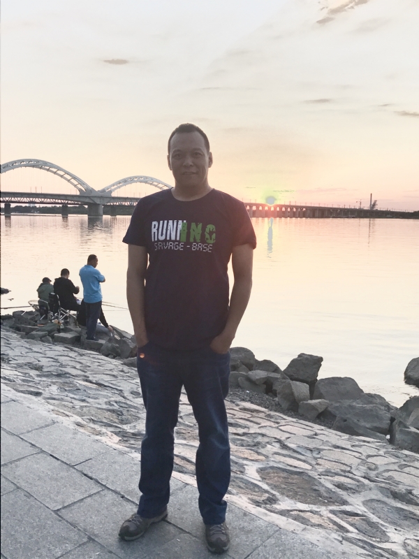 海天一色的第一张照片--宜宾相亲服务中心