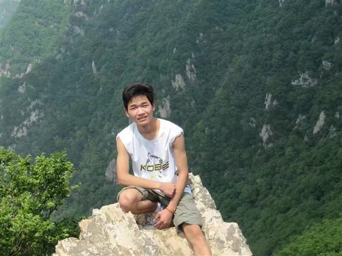 隐身的第二张照片--宜宾相亲服务中心