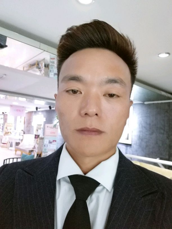 醉酒的蝴蝶的第一张照片--宜宾相亲服务中心
