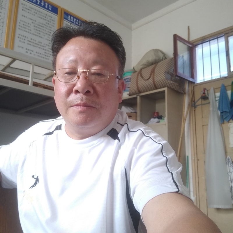 咣次次的第一张照片--宜宾相亲服务中心
