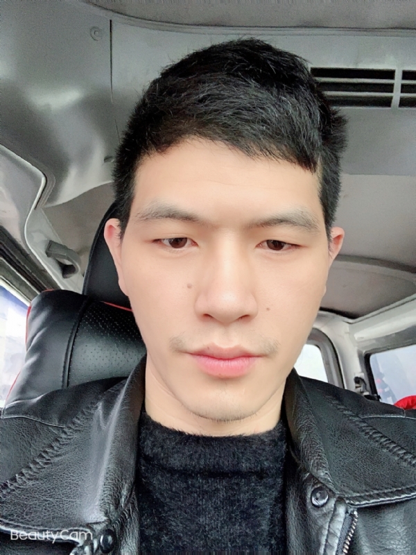 华仔的第一张照片--宜宾相亲服务中心