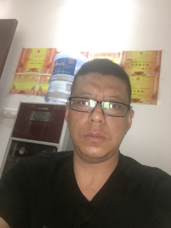 牵手的第二张照片--宜宾相亲服务中心