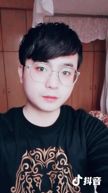 哎呦哥哥的第二张照片--宜宾相亲服务中心