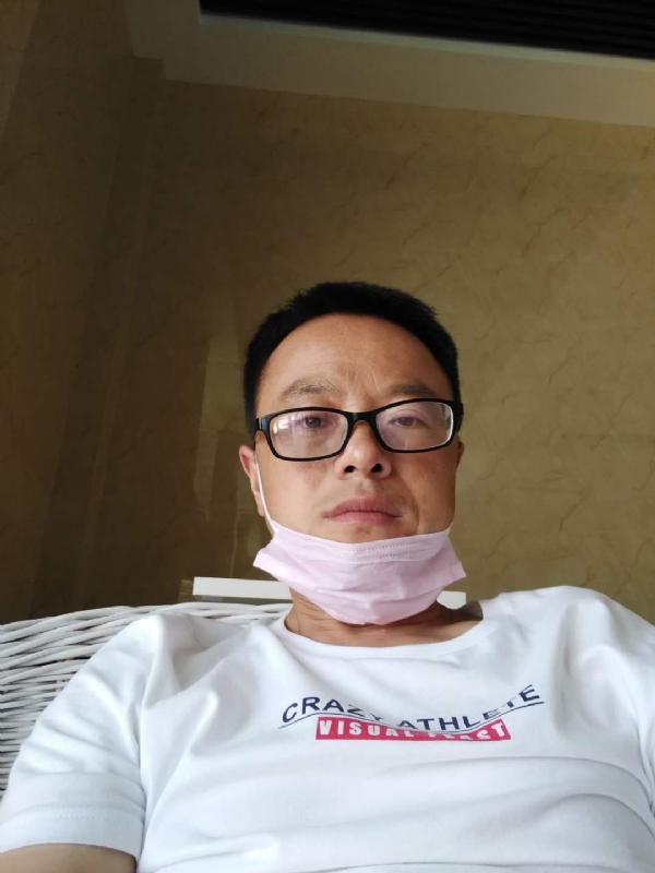 小马奔腾的第一张照片--宜宾相亲服务中心