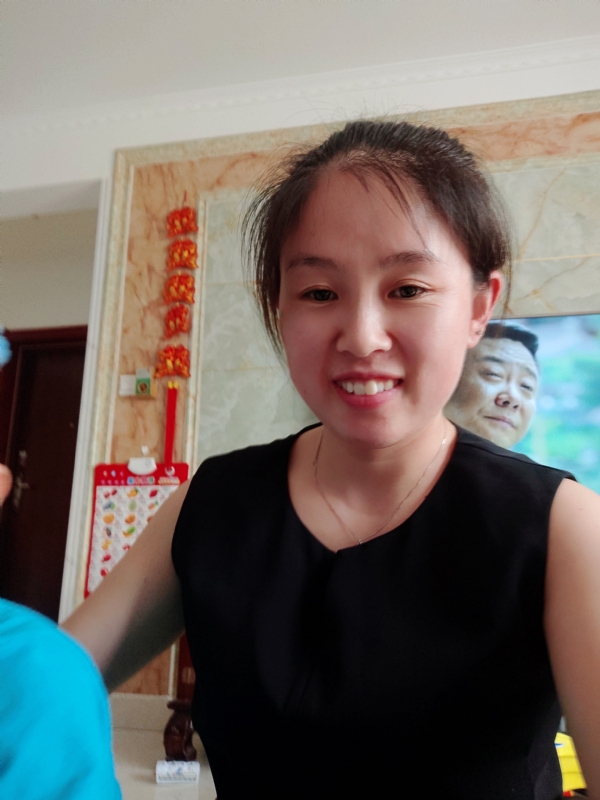 睿智的第一张照片--宜宾相亲服务中心