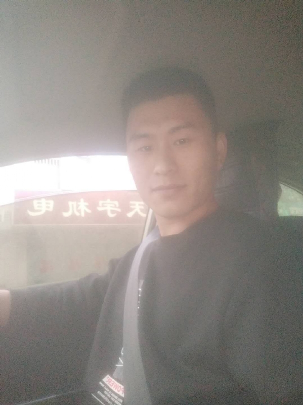 老鼠爱上猫的第一张照片--宜宾相亲服务中心