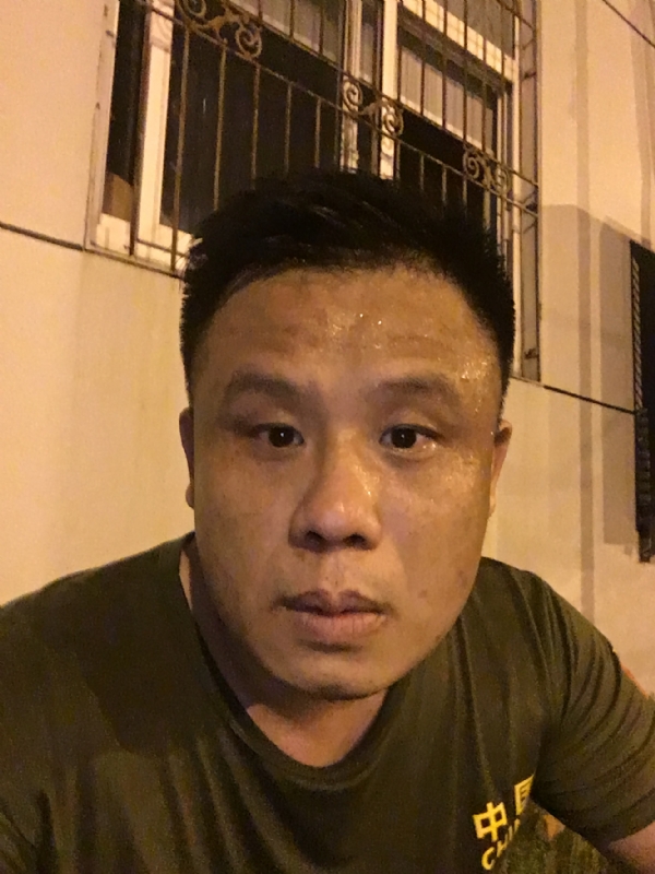 James2020的第一张照片--宜宾相亲服务中心