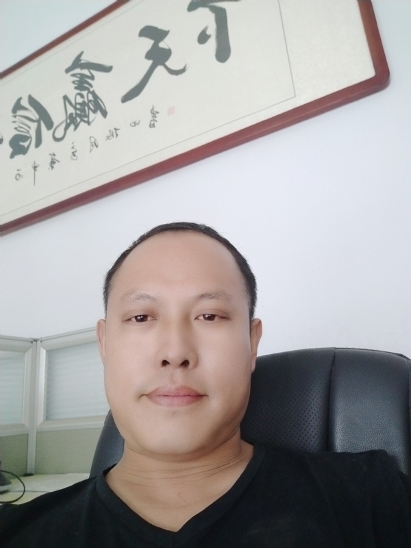 山丘的第三张照片--宜宾相亲服务中心