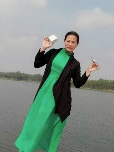 李梅的第三张照片--宜宾相亲服务中心