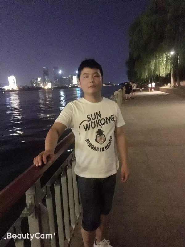 古月的第一张照片--宜宾相亲服务中心