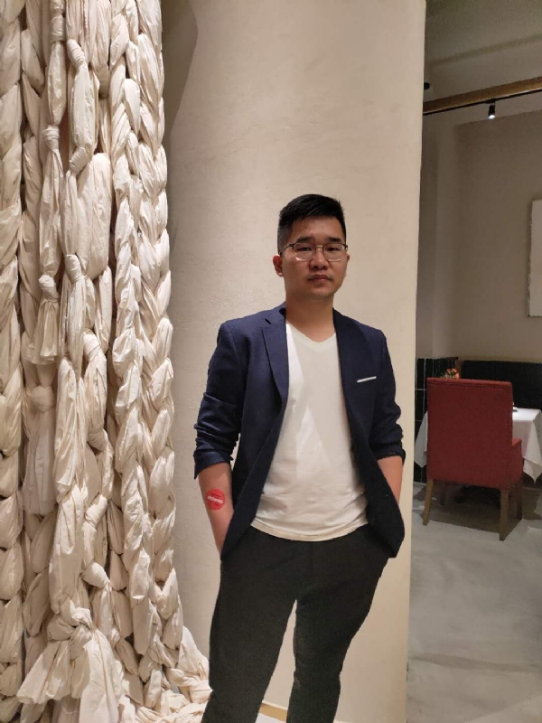 在路上的第二张照片--宜宾相亲服务中心