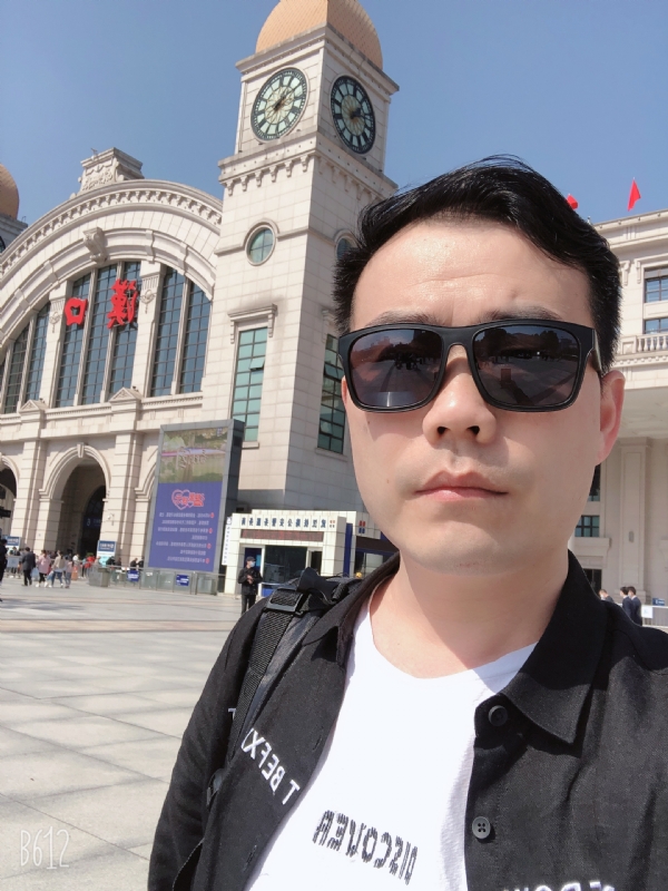 楚河畔的第一张照片--宜宾相亲服务中心