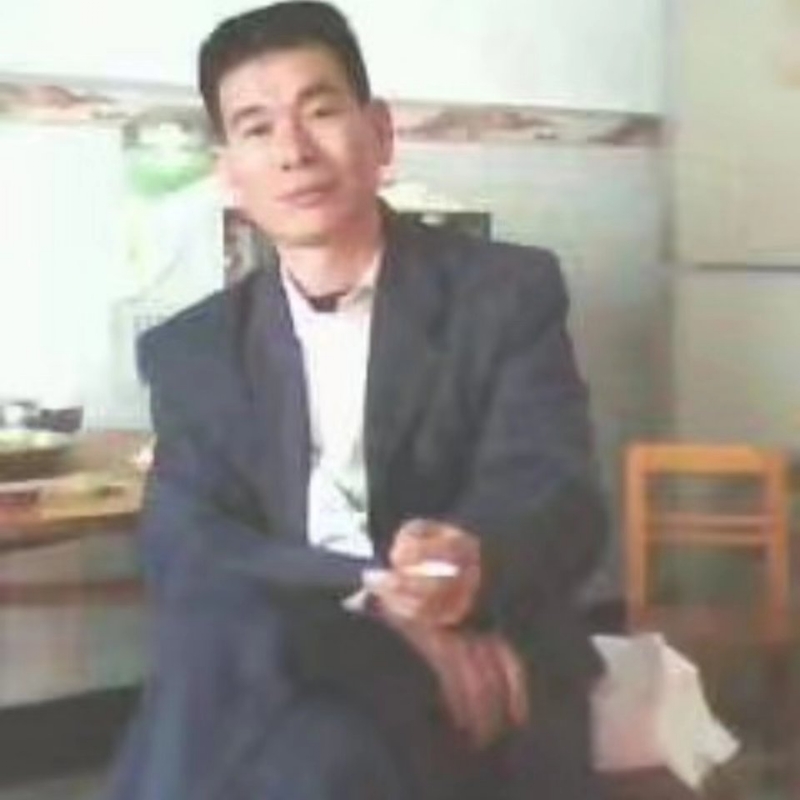 阳光照耀的第一张照片--宜宾相亲服务中心