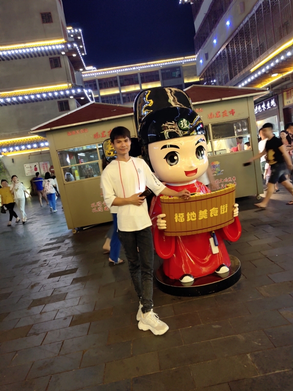 圆嘟嘟的瘦子的第一张照片--宜宾相亲服务中心