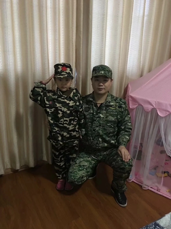 俗人的第一张照片--宜宾相亲服务中心