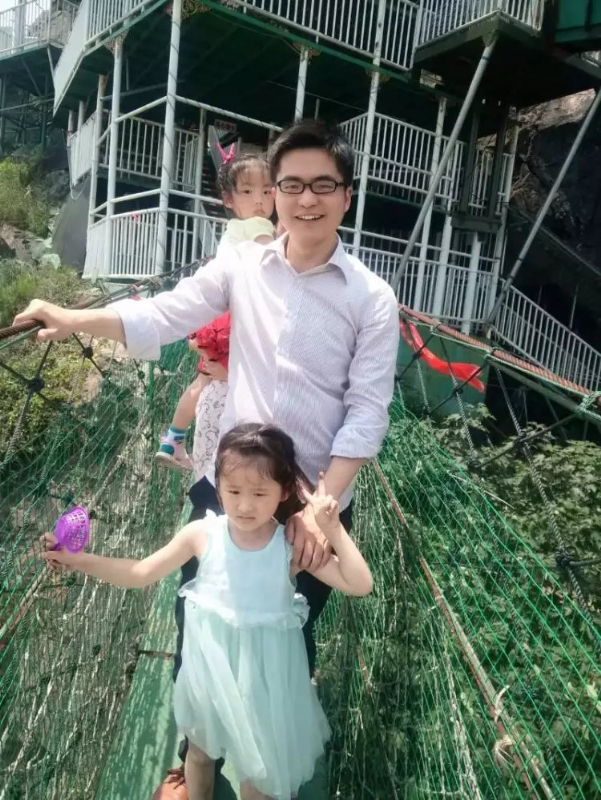 fengye的第一张照片--宜宾相亲服务中心