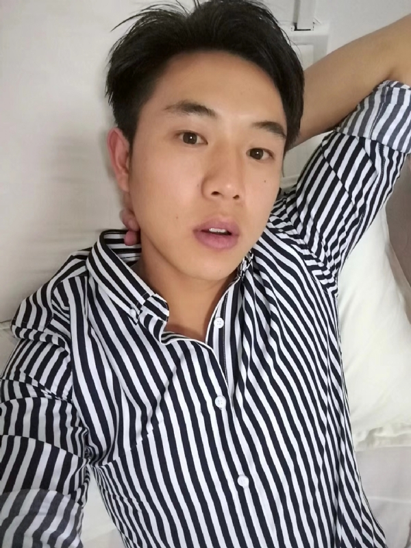 小雷的第二张照片--宜宾相亲服务中心