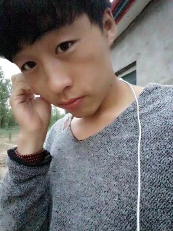 小胡的第一张照片--宜宾相亲服务中心