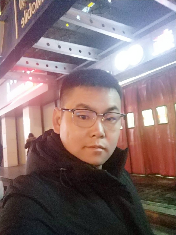 杜跃龙的第二张照片--宜宾相亲服务中心