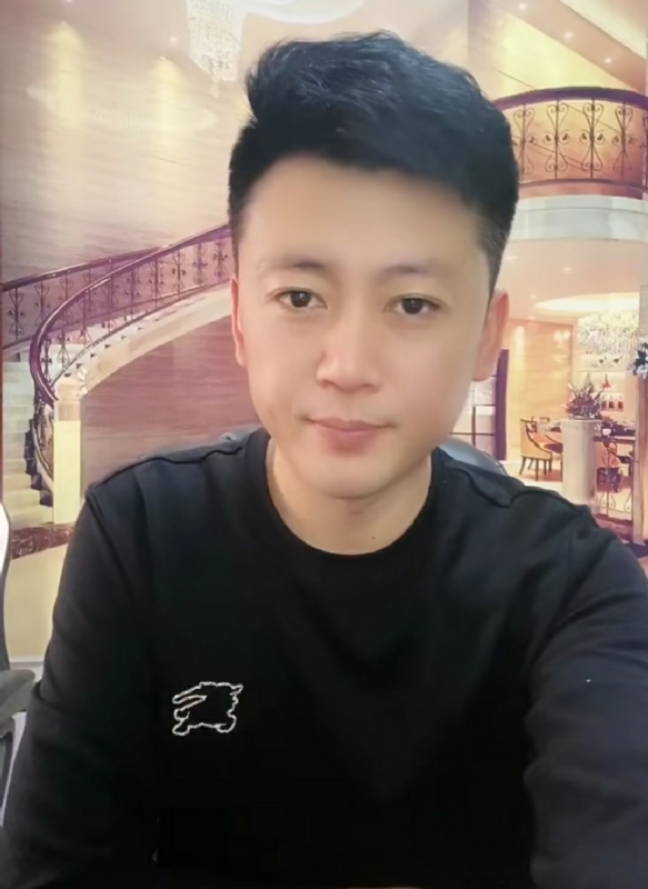 屋顶拾荒人的第三张照片--宜宾相亲服务中心