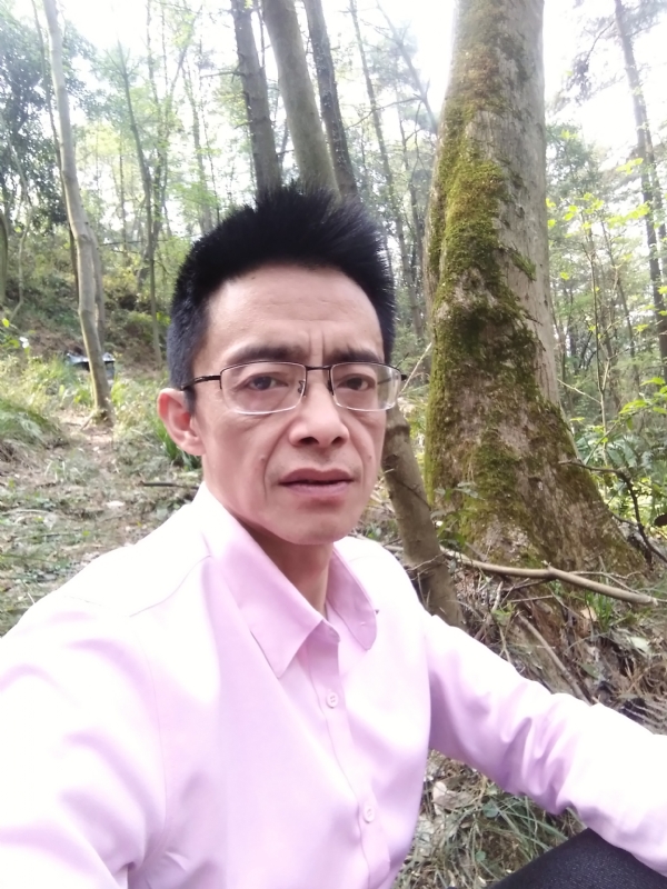 吴彬的第一张照片--宜宾相亲服务中心