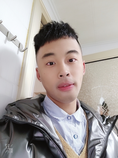 幼稚鬼的第一张照片--宜宾相亲服务中心