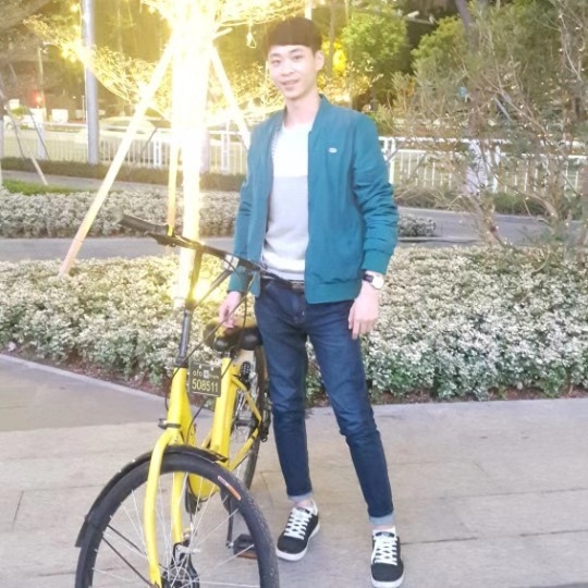 李伟的第一张照片--宜宾相亲服务中心