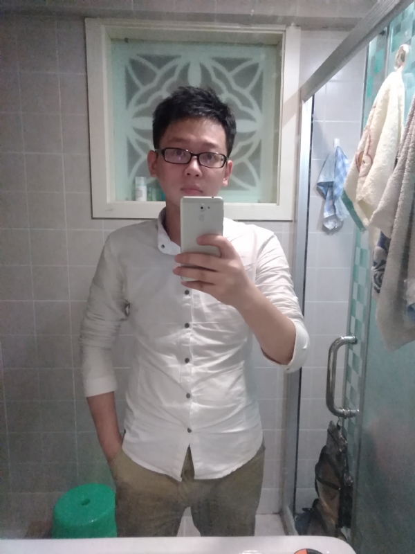 花谢魂伤的第二张照片--宜宾相亲服务中心