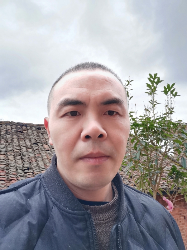 无悔的第一张照片--宜宾相亲服务中心
