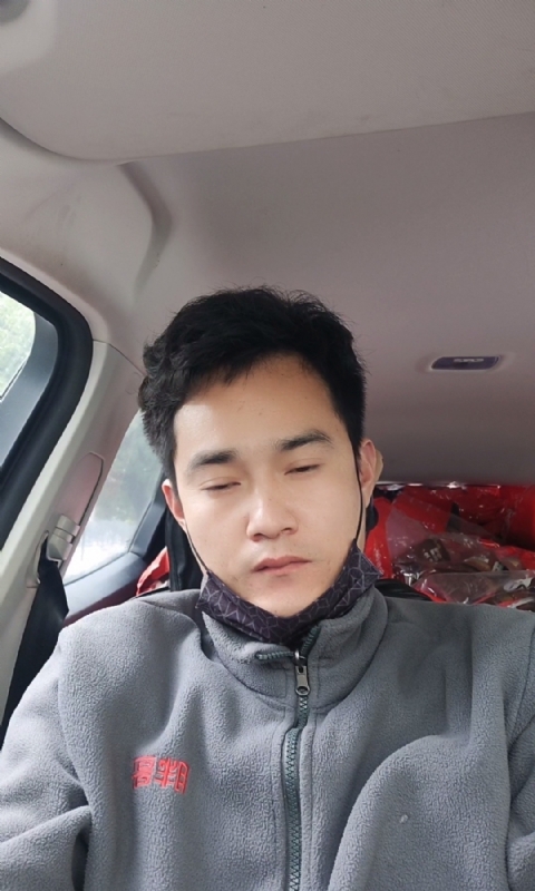 冷锋的第一张照片--宜宾相亲服务中心