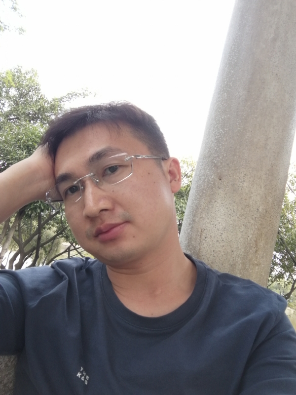 不如随风的第一张照片--宜宾相亲服务中心