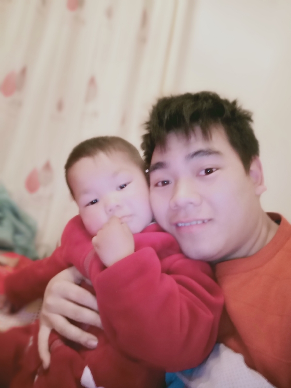 孤独一生的第一张照片--宜宾相亲服务中心