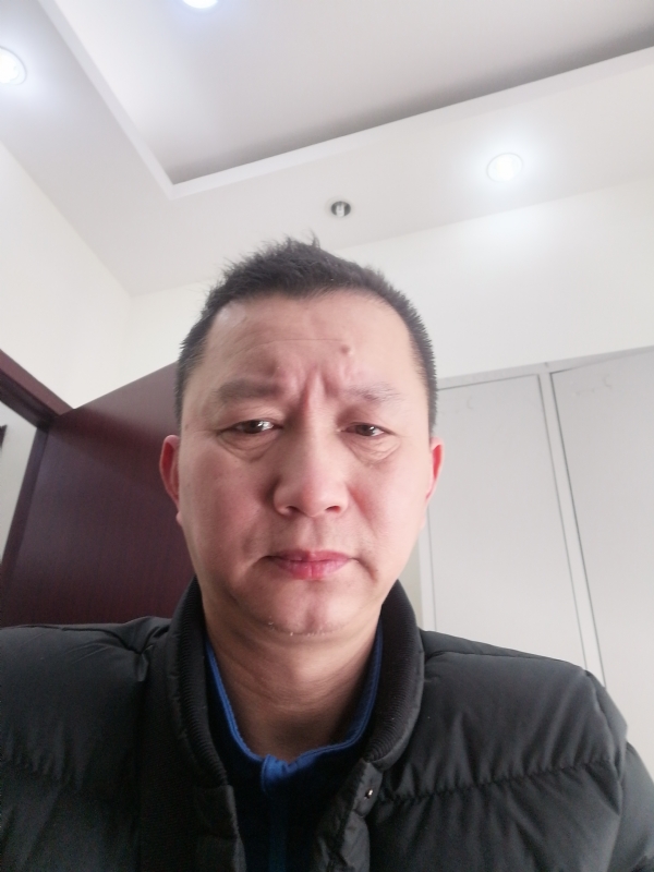 相视而笑的第一张照片--宜宾相亲服务中心