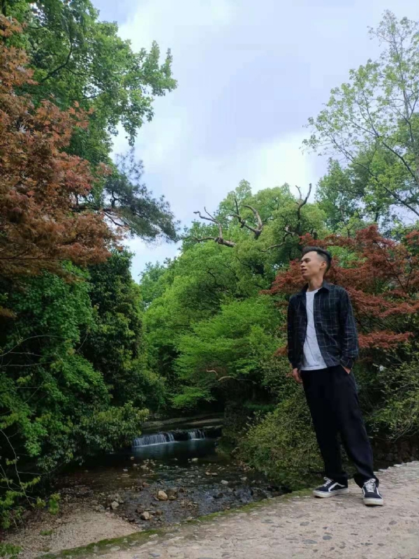 小白的第一张照片--宜宾相亲服务中心