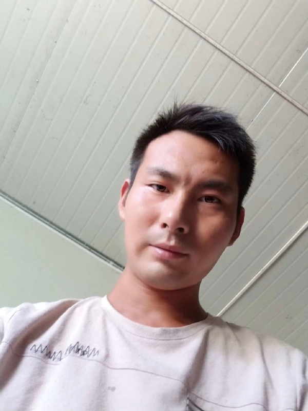 快乐肥宅水的第一张照片--宜宾相亲服务中心