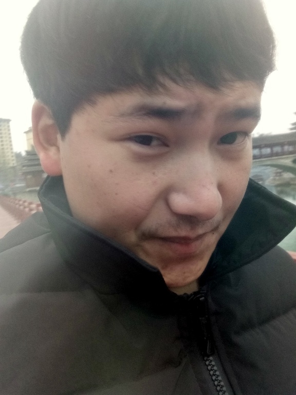 侗族青年作家超超的第二张照片--宜宾相亲服务中心