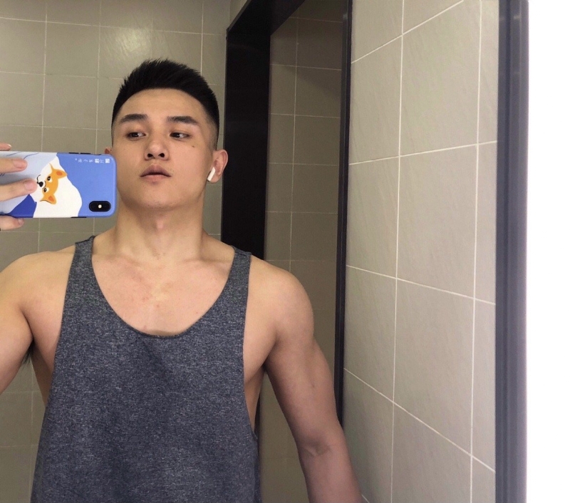 李文亮的第一张照片--宜宾相亲服务中心