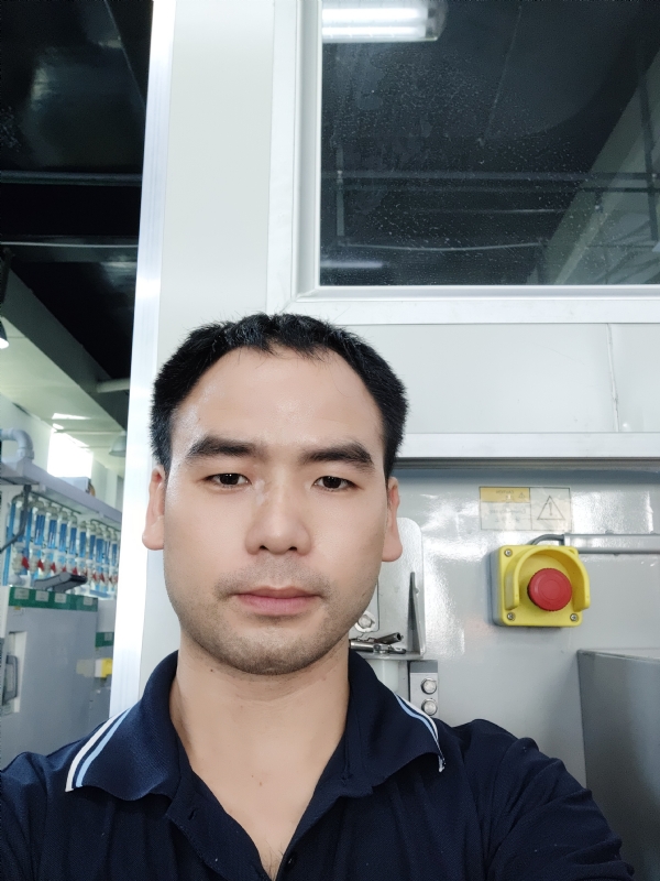 黄伟的第一张照片--宜宾相亲服务中心