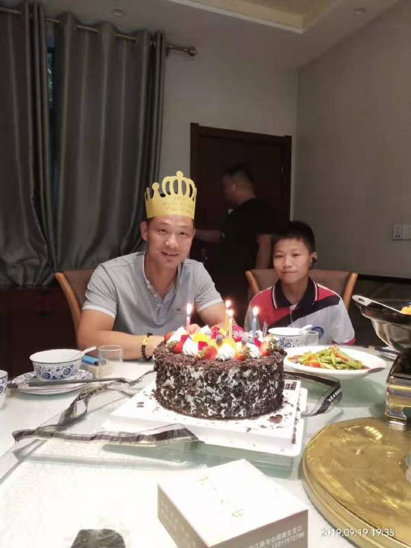 孤独的狼的第一张照片--宜宾相亲服务中心