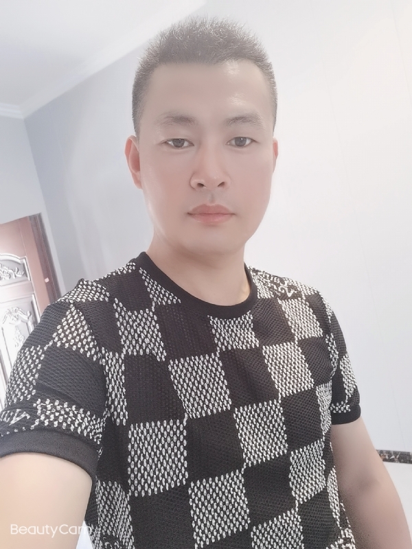 快乐无罪的第二张照片--宜宾相亲服务中心