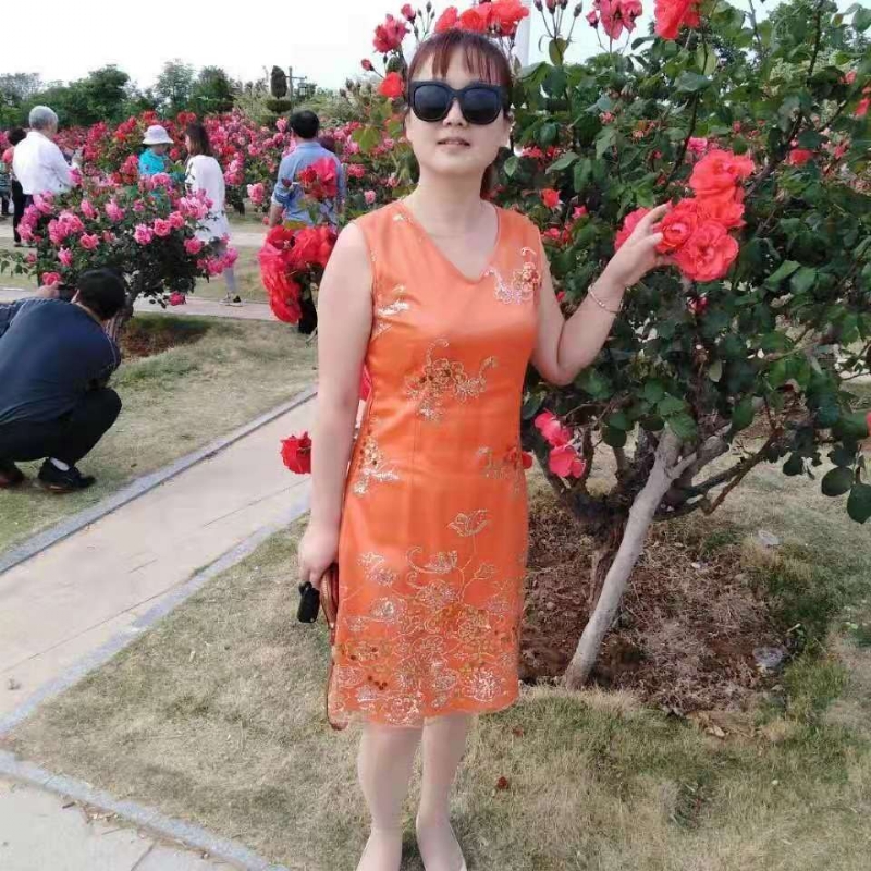 yunerfei的第一张照片--宜宾相亲服务中心