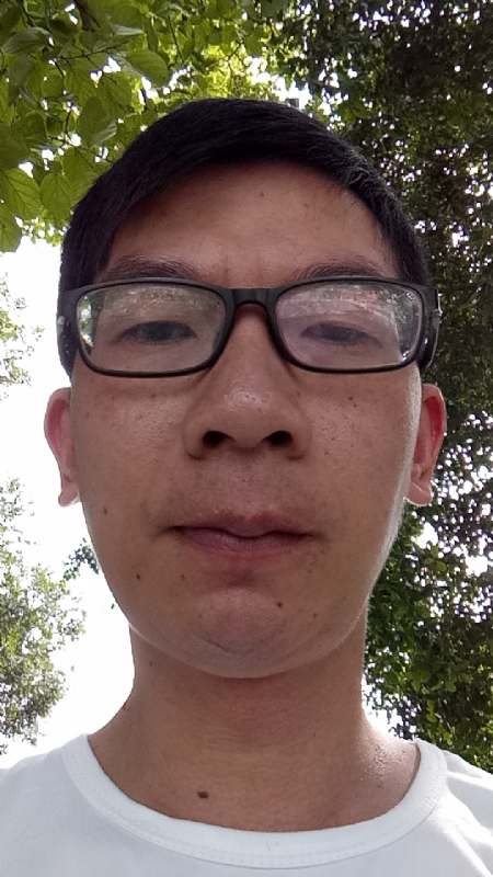 奋斗的第一张照片--宜宾相亲服务中心