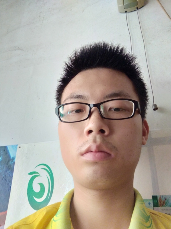 舒荷的第一张照片--宜宾相亲服务中心