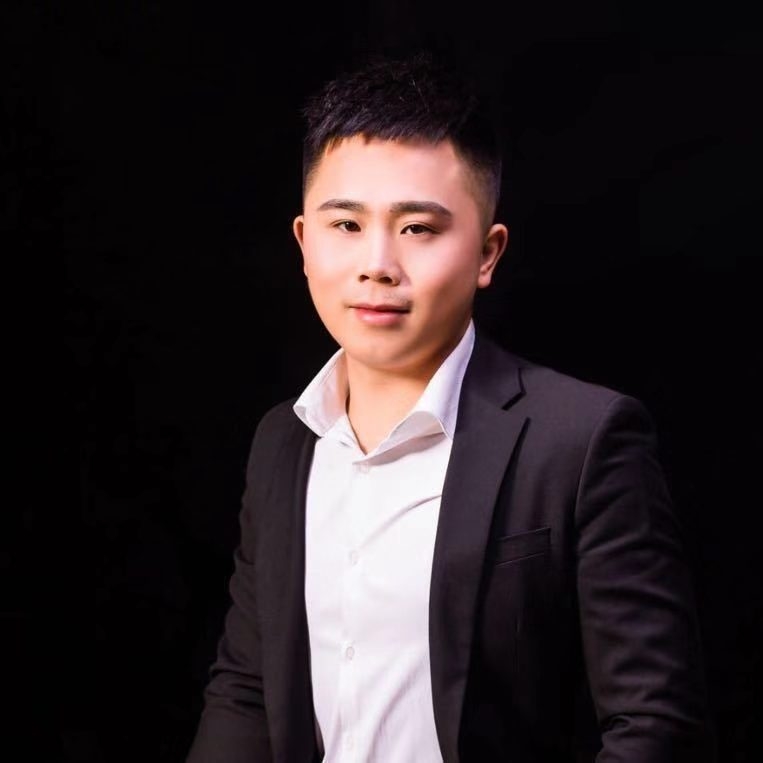 只欠东风的第一张照片--宜宾相亲服务中心