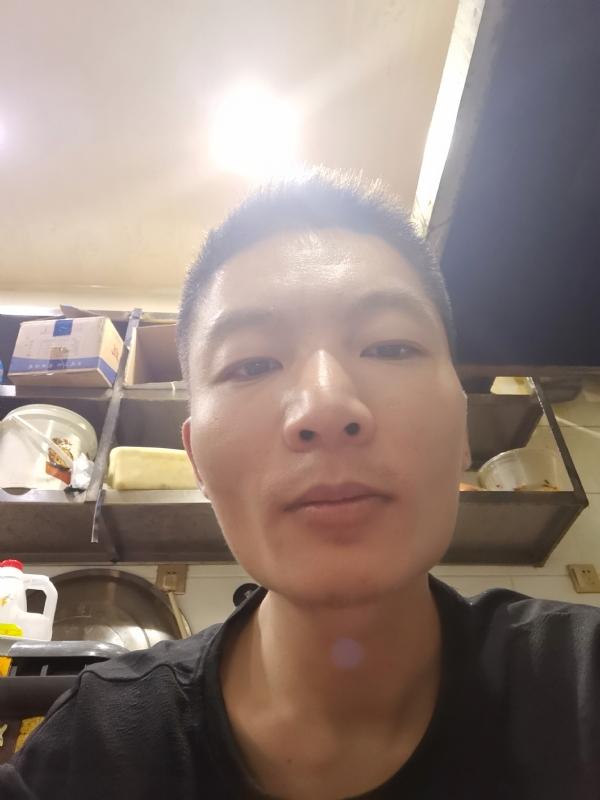 邹先生的第二张照片--宜宾相亲服务中心