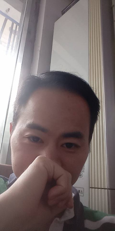 90年大叔的第一张照片--宜宾相亲服务中心