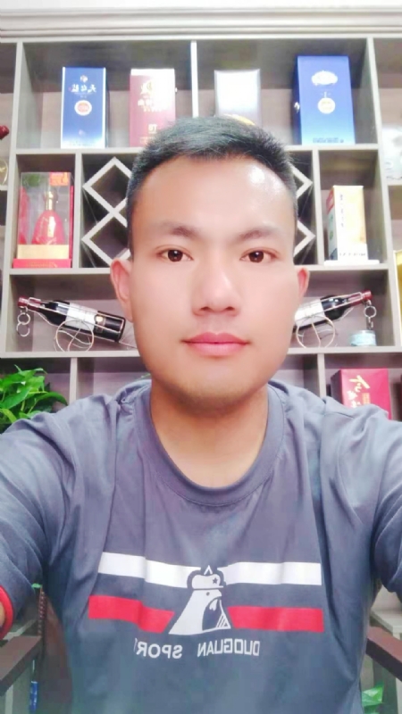 钱乾的第一张照片--宜宾相亲服务中心