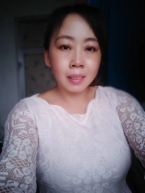 笑看人生的第一张照片--宜宾相亲服务中心