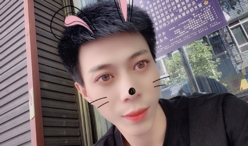 酒伴你的第一张照片--宜宾相亲服务中心