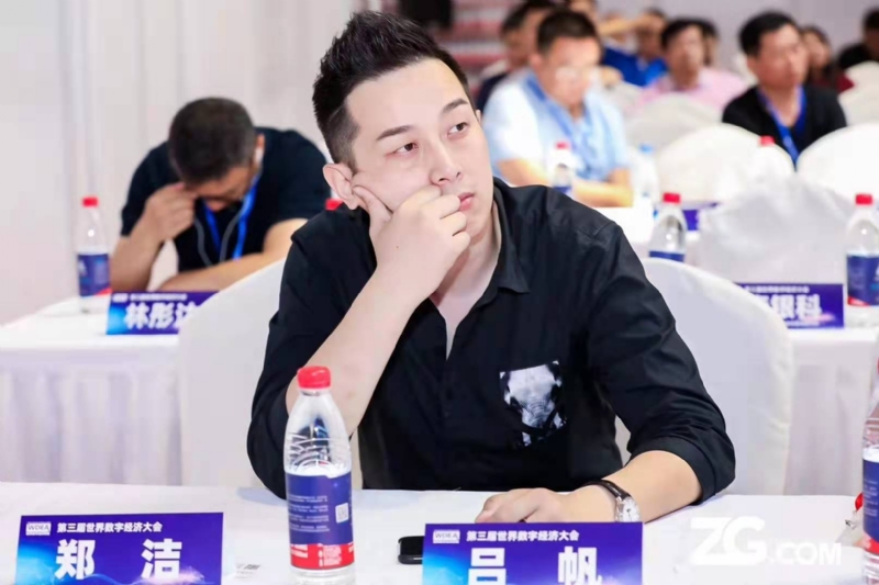 一生摯愛的第一张照片--宜宾相亲服务中心